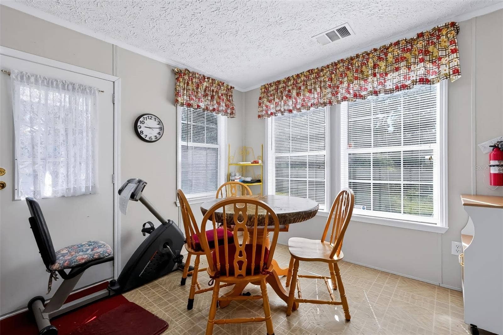 13616 LITEWOOD DRIVE, Hudson, FL 34669 13616 LITEWOOD DRIVE, Hudson, FL 34669