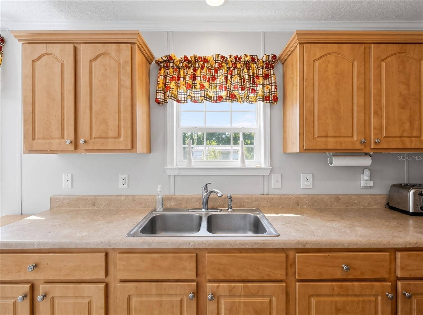 13616 LITEWOOD DRIVE, Hudson, FL 34669 13616 LITEWOOD DRIVE, Hudson, FL 34669