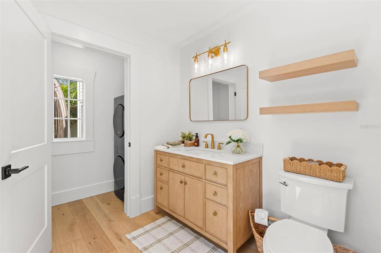 816 15TH AVENUE NE, St Petersburg, FL 33704 816 15TH AVENUE NE, St Petersburg, FL 33704