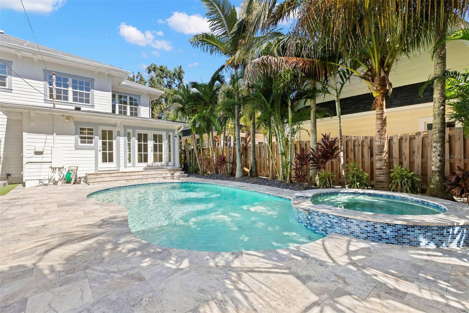 816 15TH AVENUE NE, St Petersburg, FL 33704 816 15TH AVENUE NE, St Petersburg, FL 33704