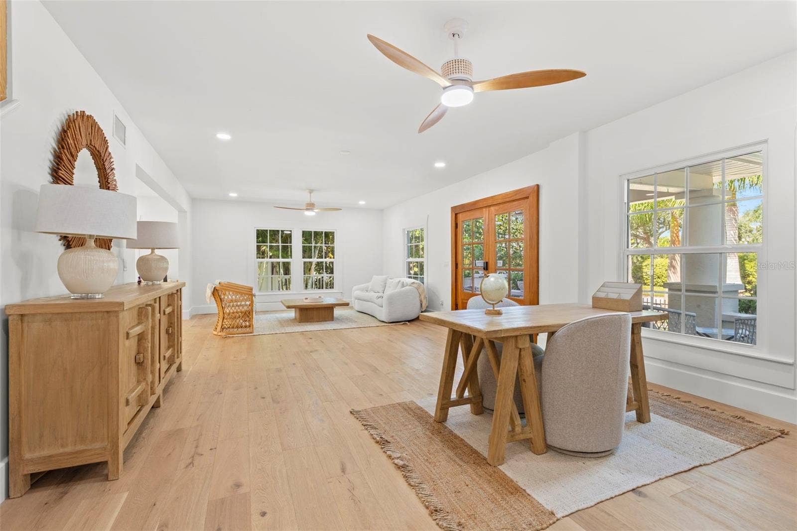816 15TH AVENUE NE, St Petersburg, FL 33704 816 15TH AVENUE NE, St Petersburg, FL 33704