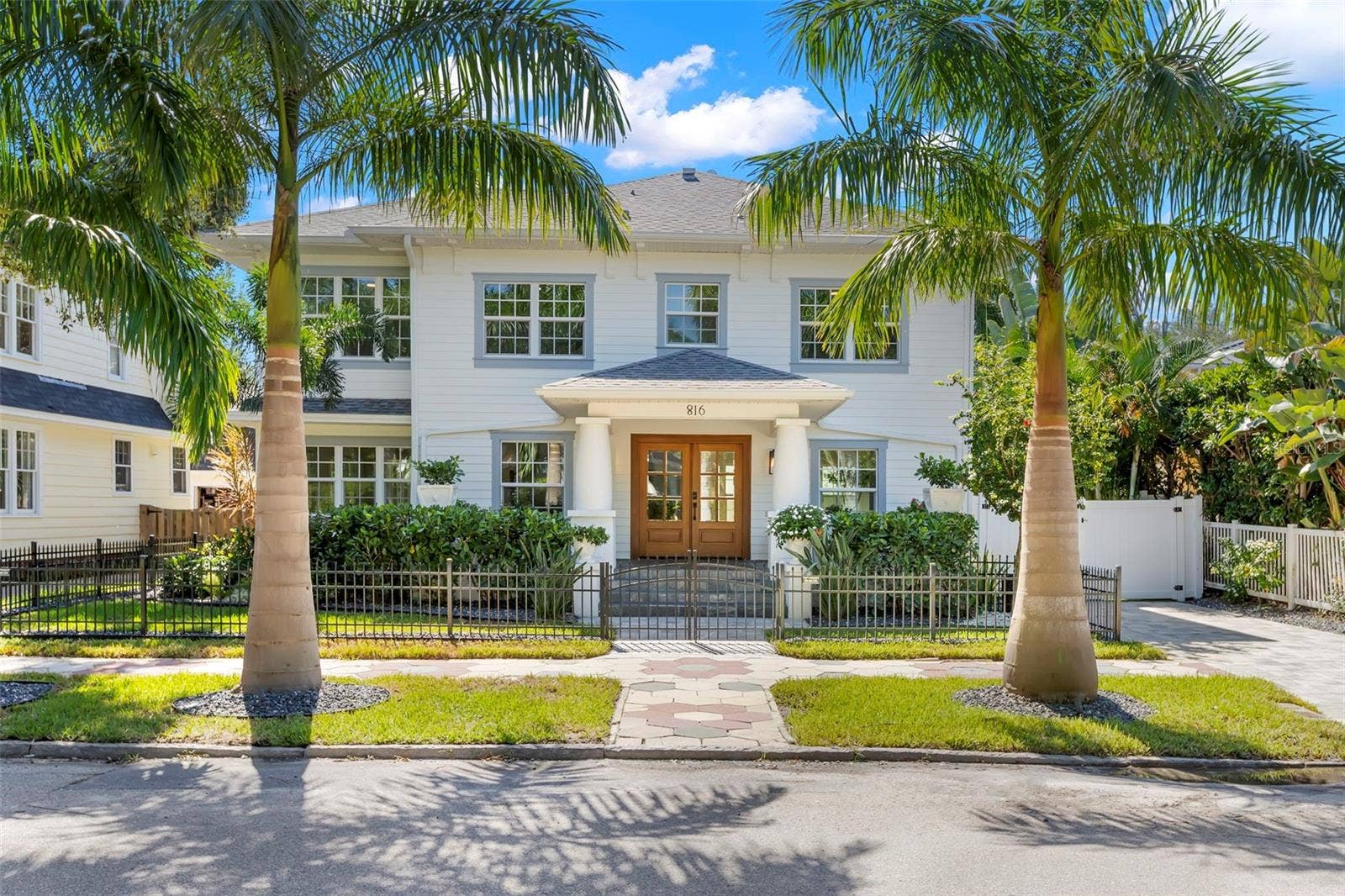 816 15TH AVENUE NE, St Petersburg, FL 33704 816 15TH AVENUE NE, St Petersburg, FL 33704