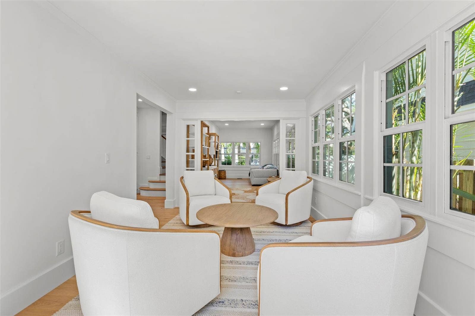 816 15TH AVENUE NE, St Petersburg, FL 33704 816 15TH AVENUE NE, St Petersburg, FL 33704