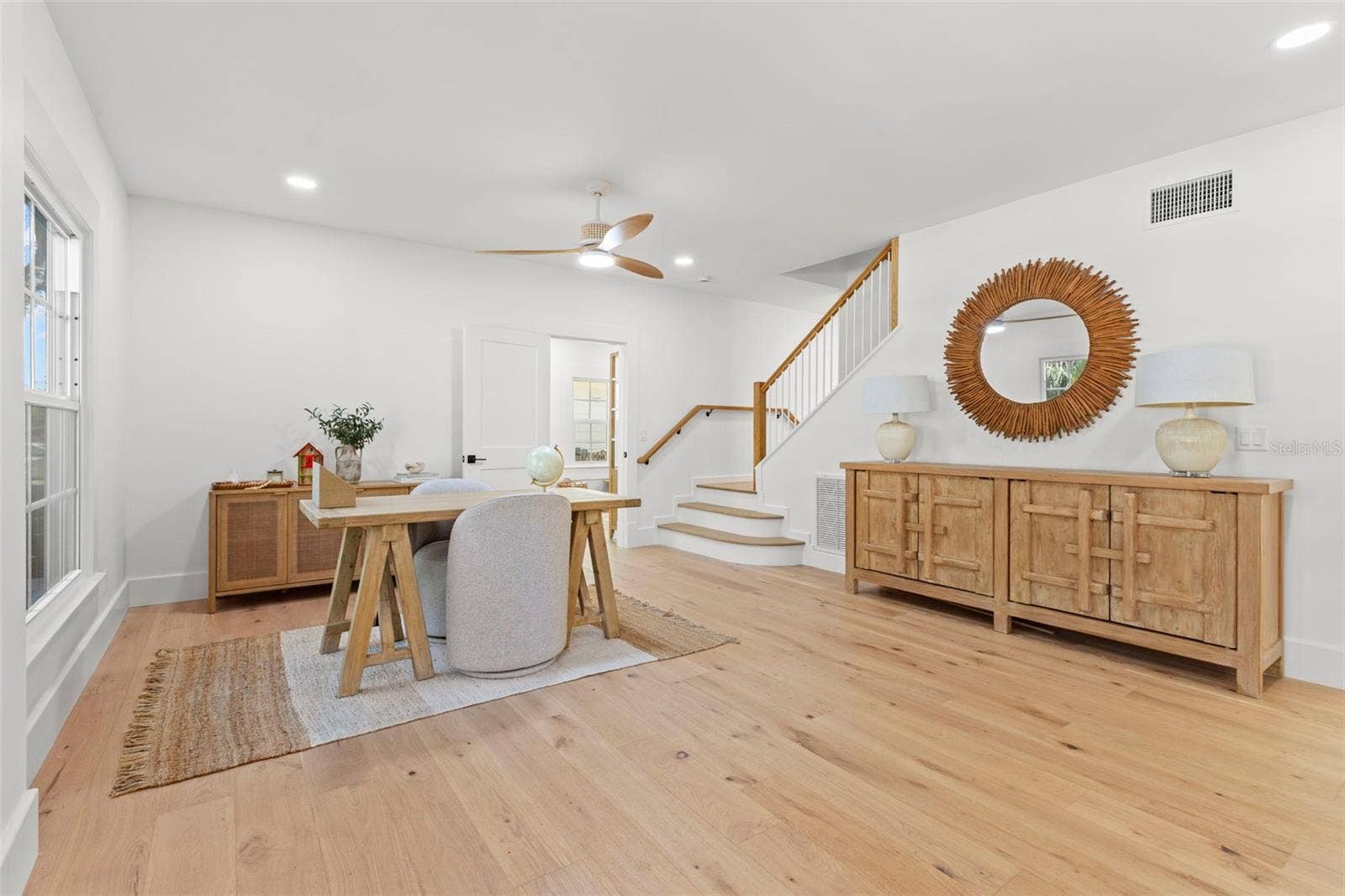 816 15TH AVENUE NE, St Petersburg, FL 33704 816 15TH AVENUE NE, St Petersburg, FL 33704