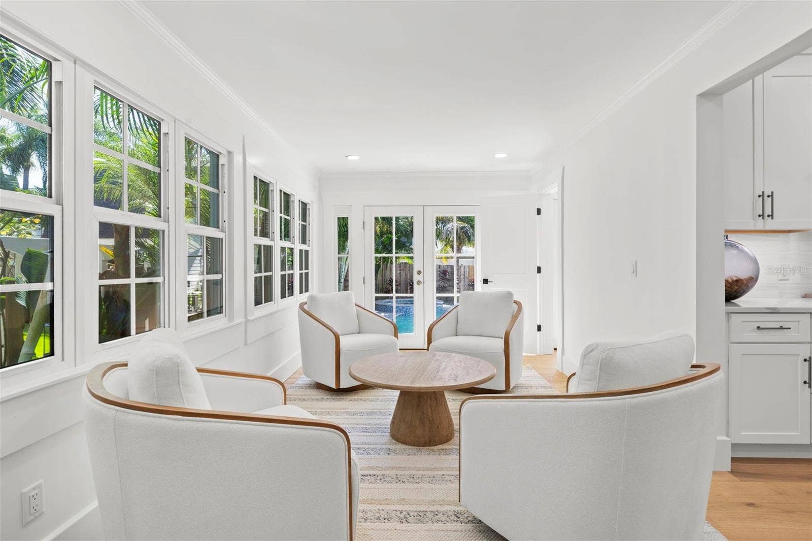 816 15TH AVENUE NE, St Petersburg, FL 33704 816 15TH AVENUE NE, St Petersburg, FL 33704