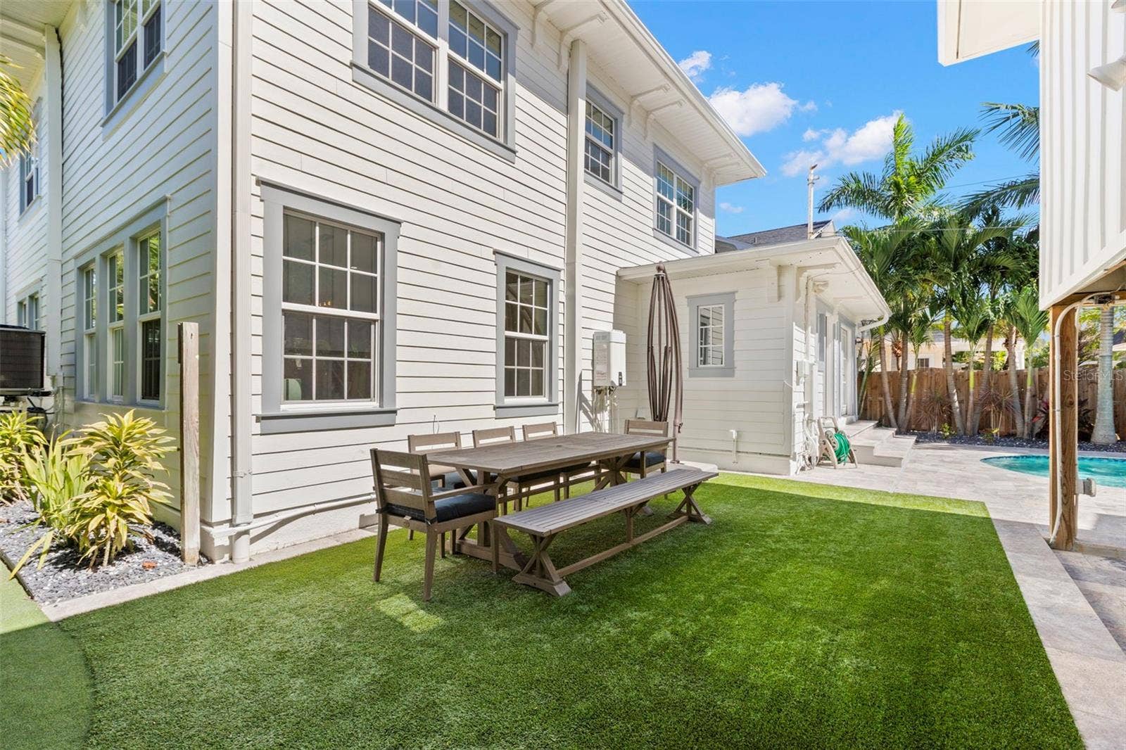 816 15TH AVENUE NE, St Petersburg, FL 33704 816 15TH AVENUE NE, St Petersburg, FL 33704