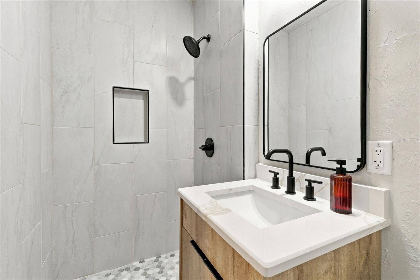 11218 116TH STREET, Seminole, FL 33778 Bathroom 3