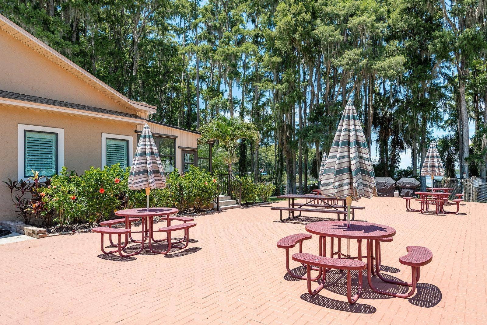 3812 TARPON POINTE CIRCLE, Palm Harbor, FL 34684 3812 TARPON POINTE CIRCLE, Palm Harbor, FL 34684