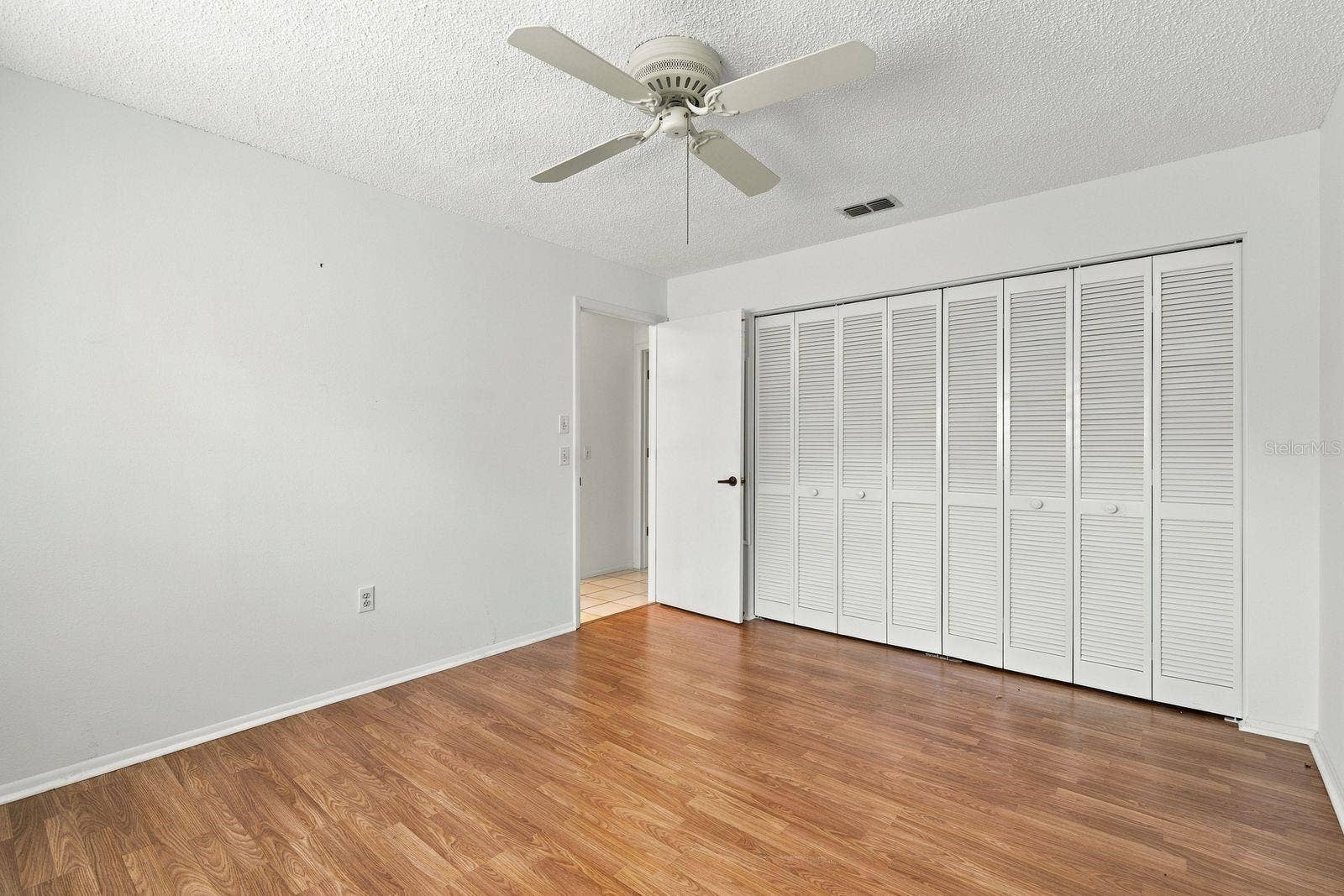 3812 TARPON POINTE CIRCLE, Palm Harbor, FL 34684 3812 TARPON POINTE CIRCLE, Palm Harbor, FL 34684