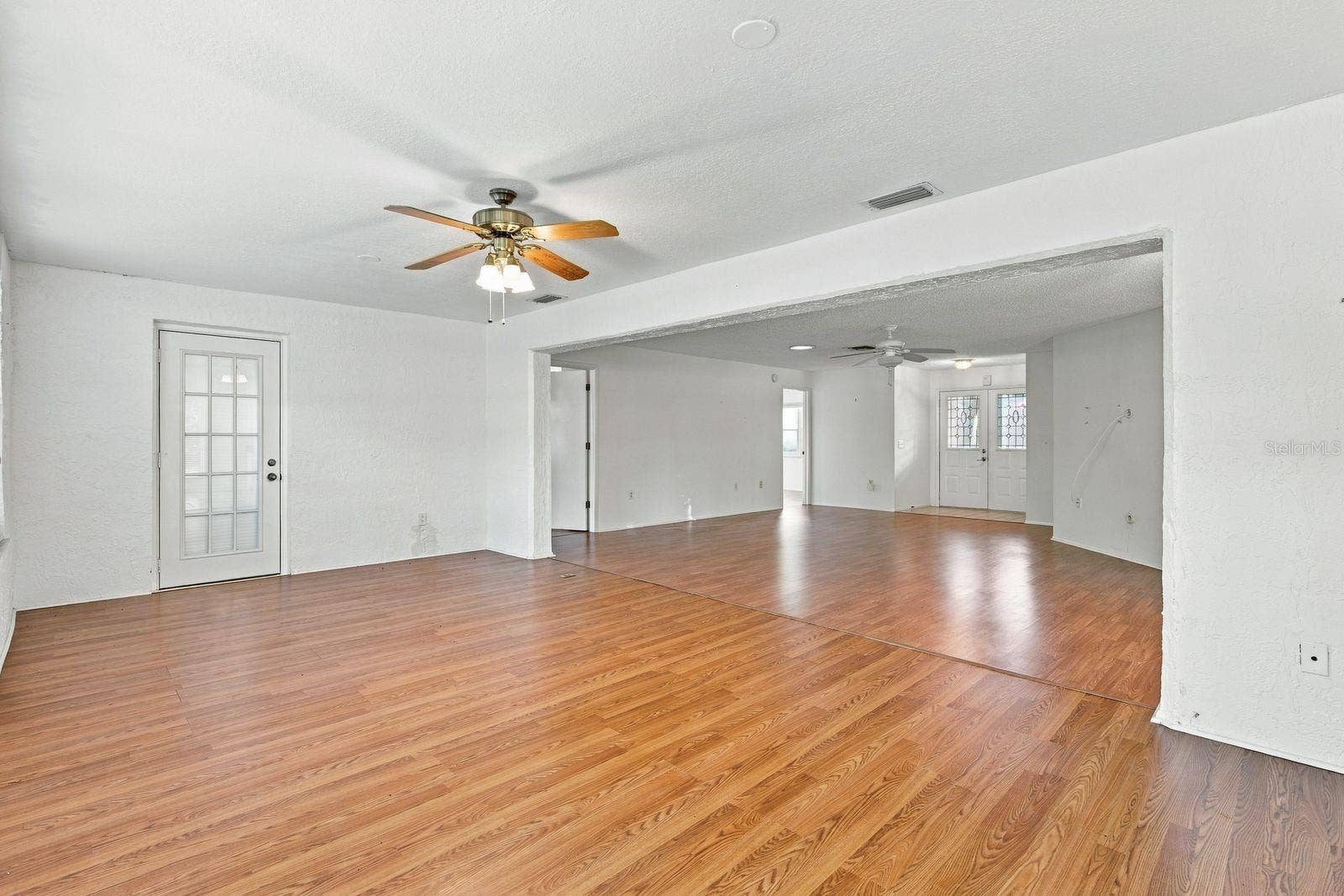 3812 TARPON POINTE CIRCLE, Palm Harbor, FL 34684 3812 TARPON POINTE CIRCLE, Palm Harbor, FL 34684