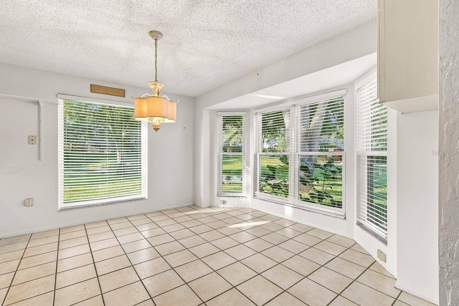 3812 TARPON POINTE CIRCLE, Palm Harbor, FL 34684 3812 TARPON POINTE CIRCLE, Palm Harbor, FL 34684