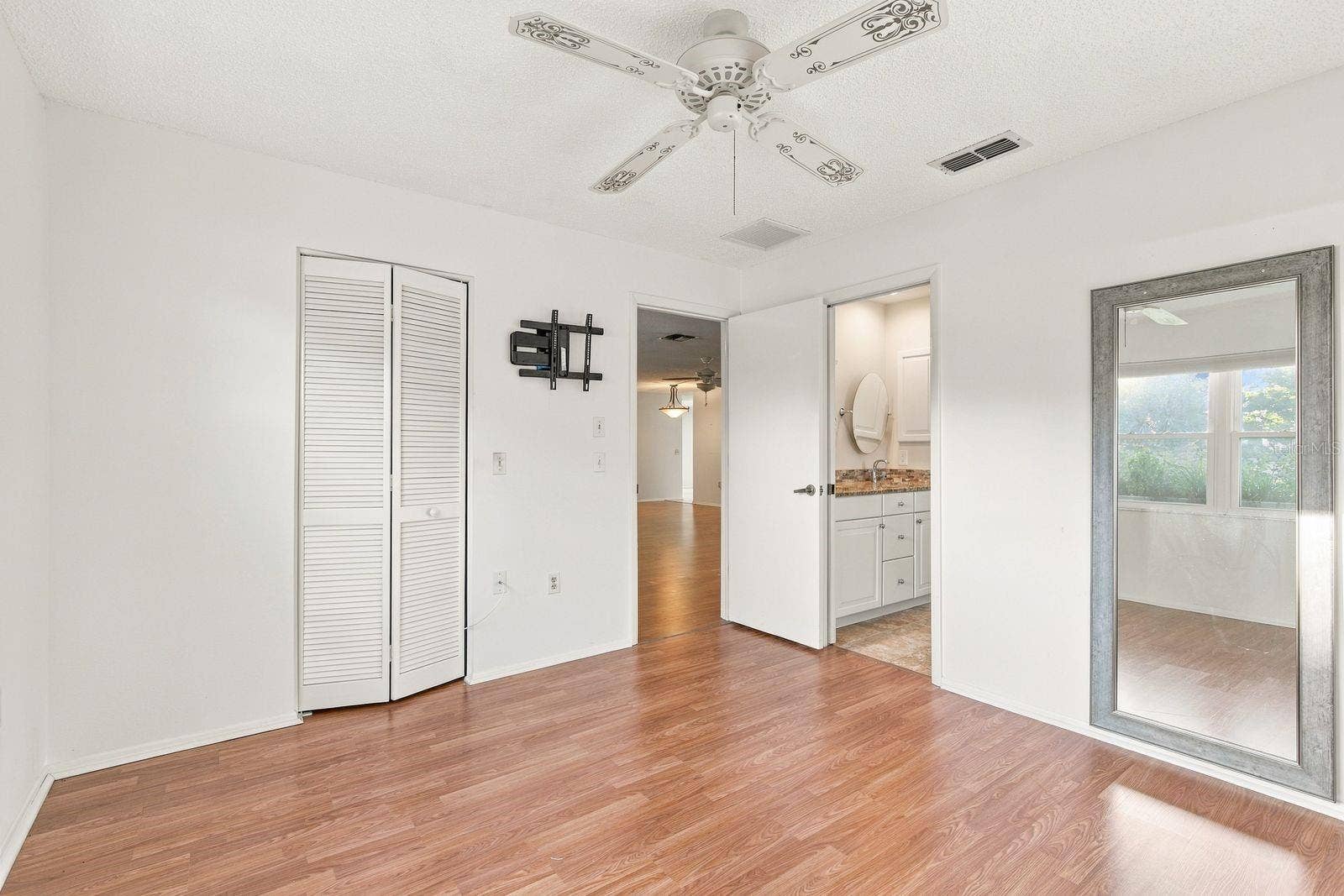3812 TARPON POINTE CIRCLE, Palm Harbor, FL 34684 3812 TARPON POINTE CIRCLE, Palm Harbor, FL 34684