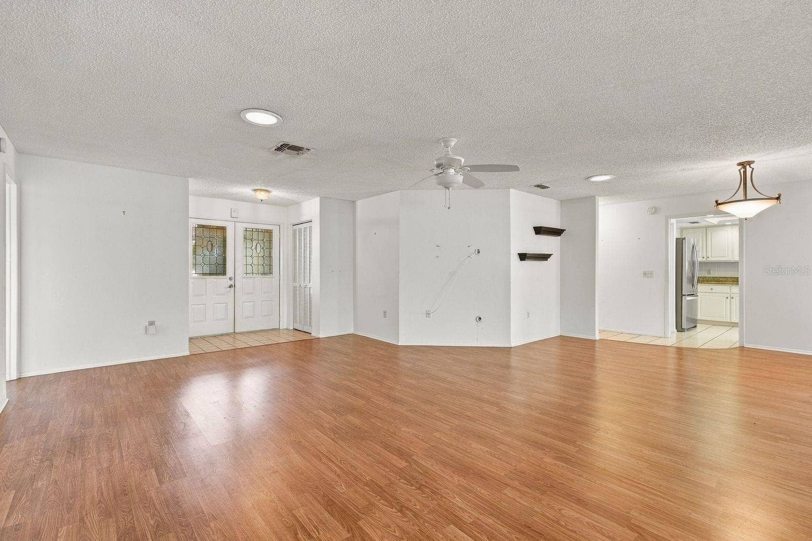 3812 TARPON POINTE CIRCLE, Palm Harbor, FL 34684 3812 TARPON POINTE CIRCLE, Palm Harbor, FL 34684