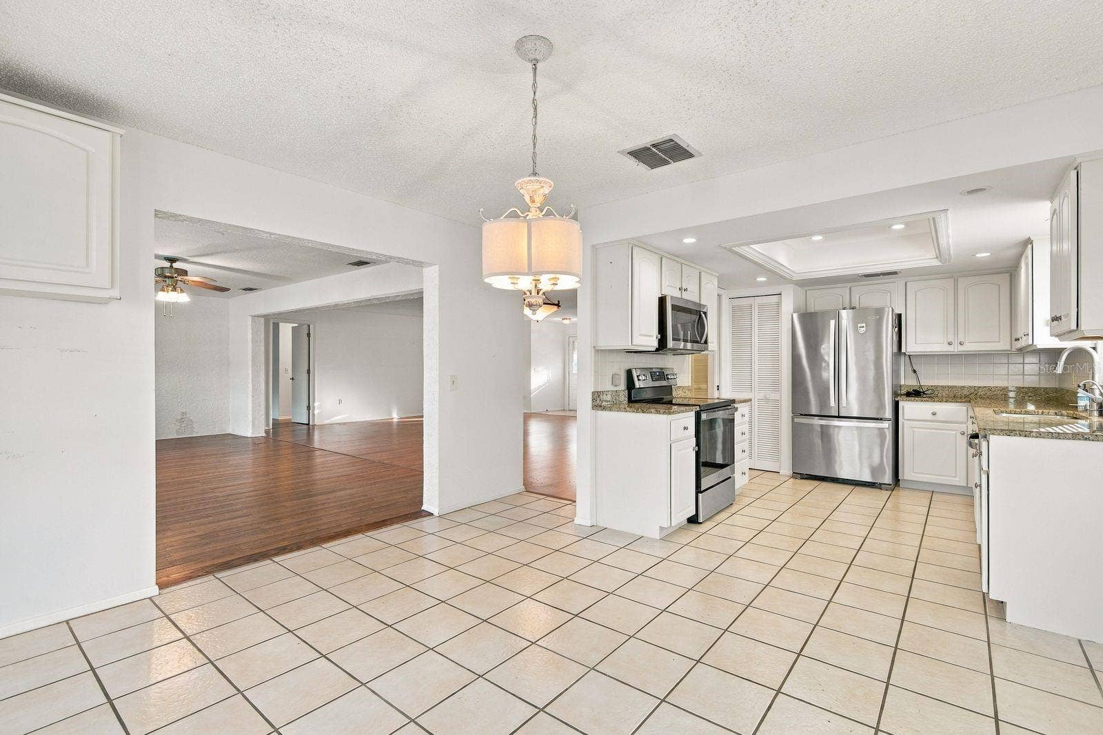 3812 TARPON POINTE CIRCLE, Palm Harbor, FL 34684 3812 TARPON POINTE CIRCLE, Palm Harbor, FL 34684