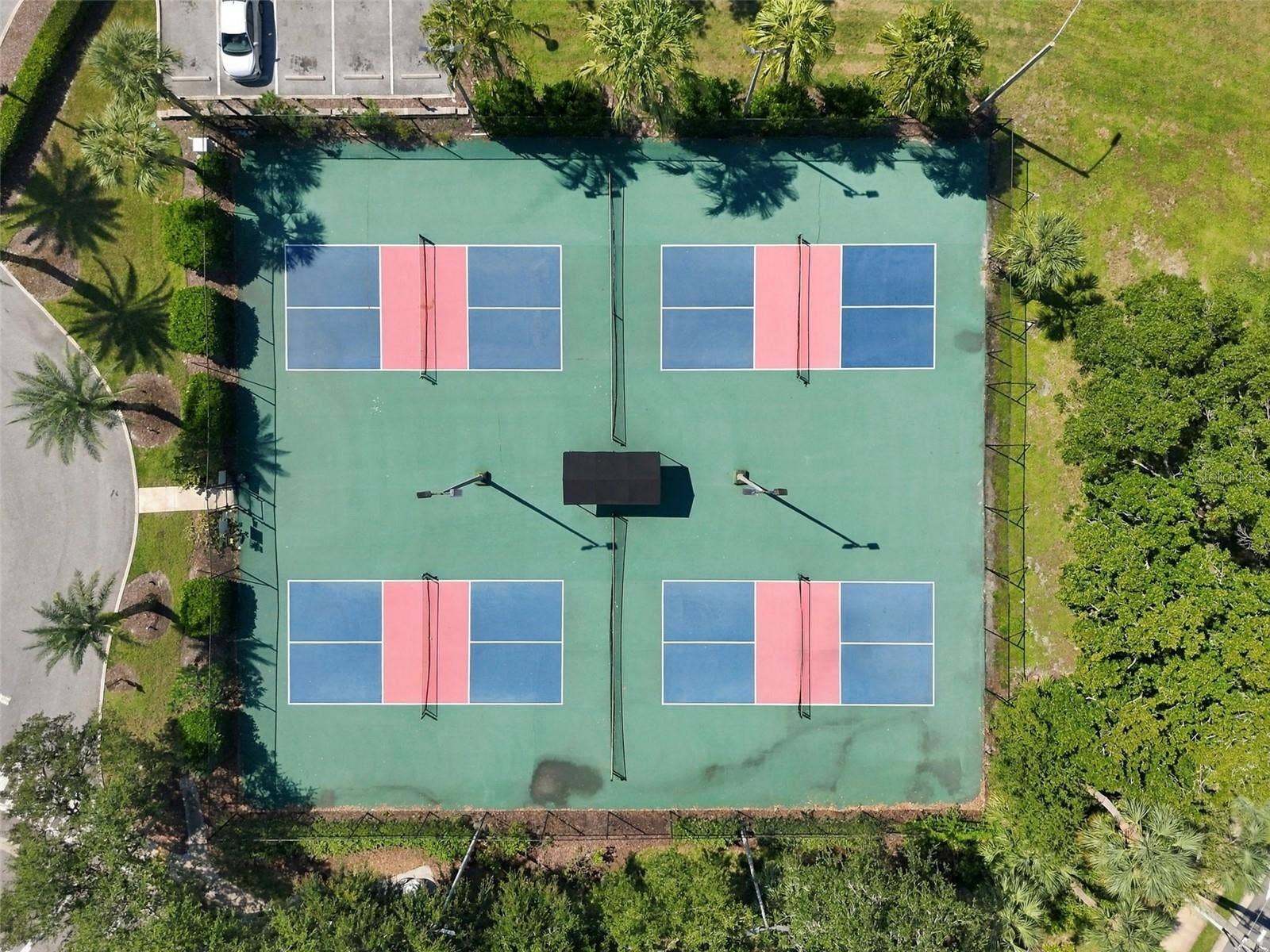 5406 E LONGBOAT, Tampa, FL 33615 Pickleball courts