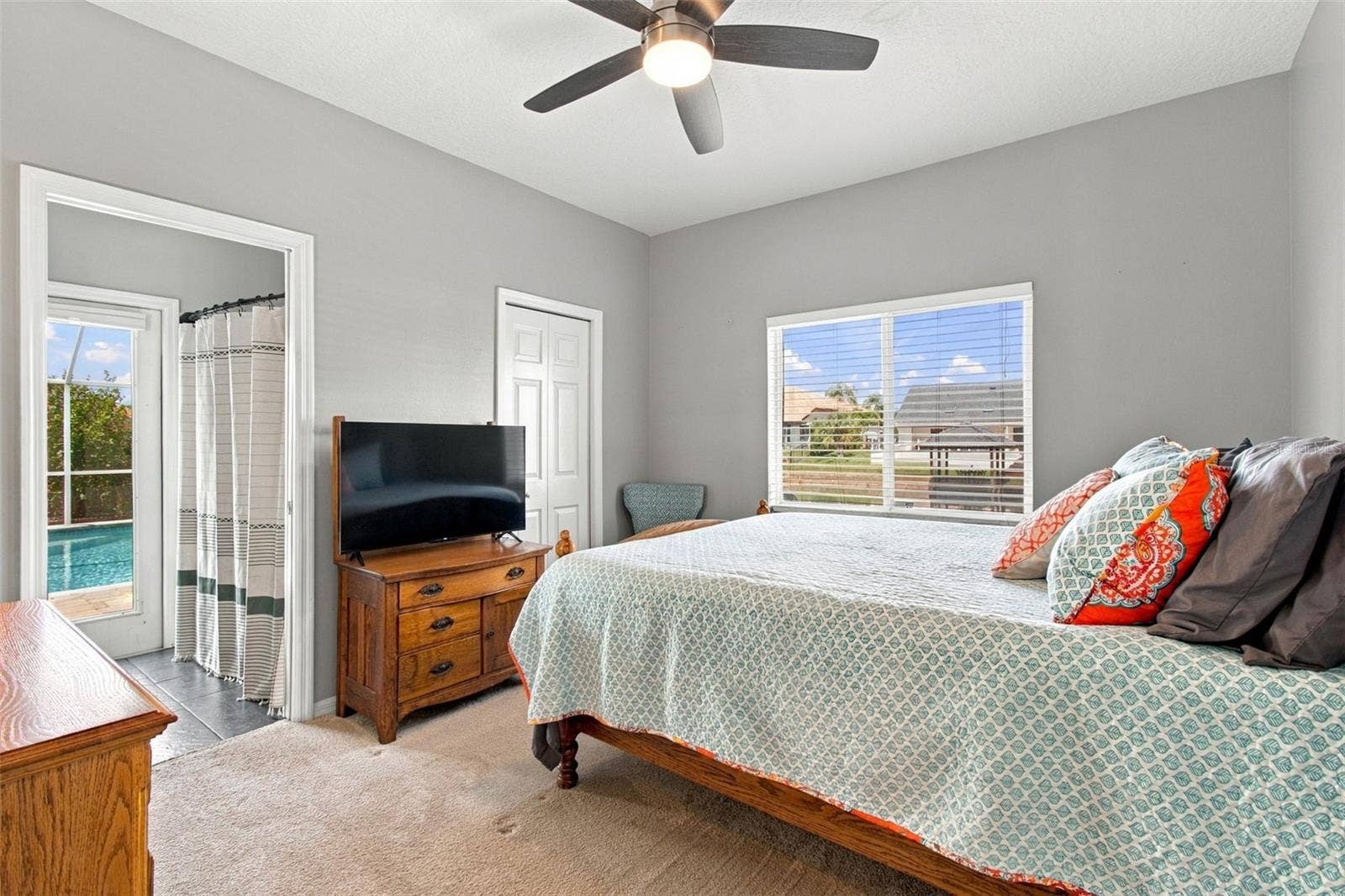 5406 E LONGBOAT, Tampa, FL 33615 Bedroom 2 & pool bath