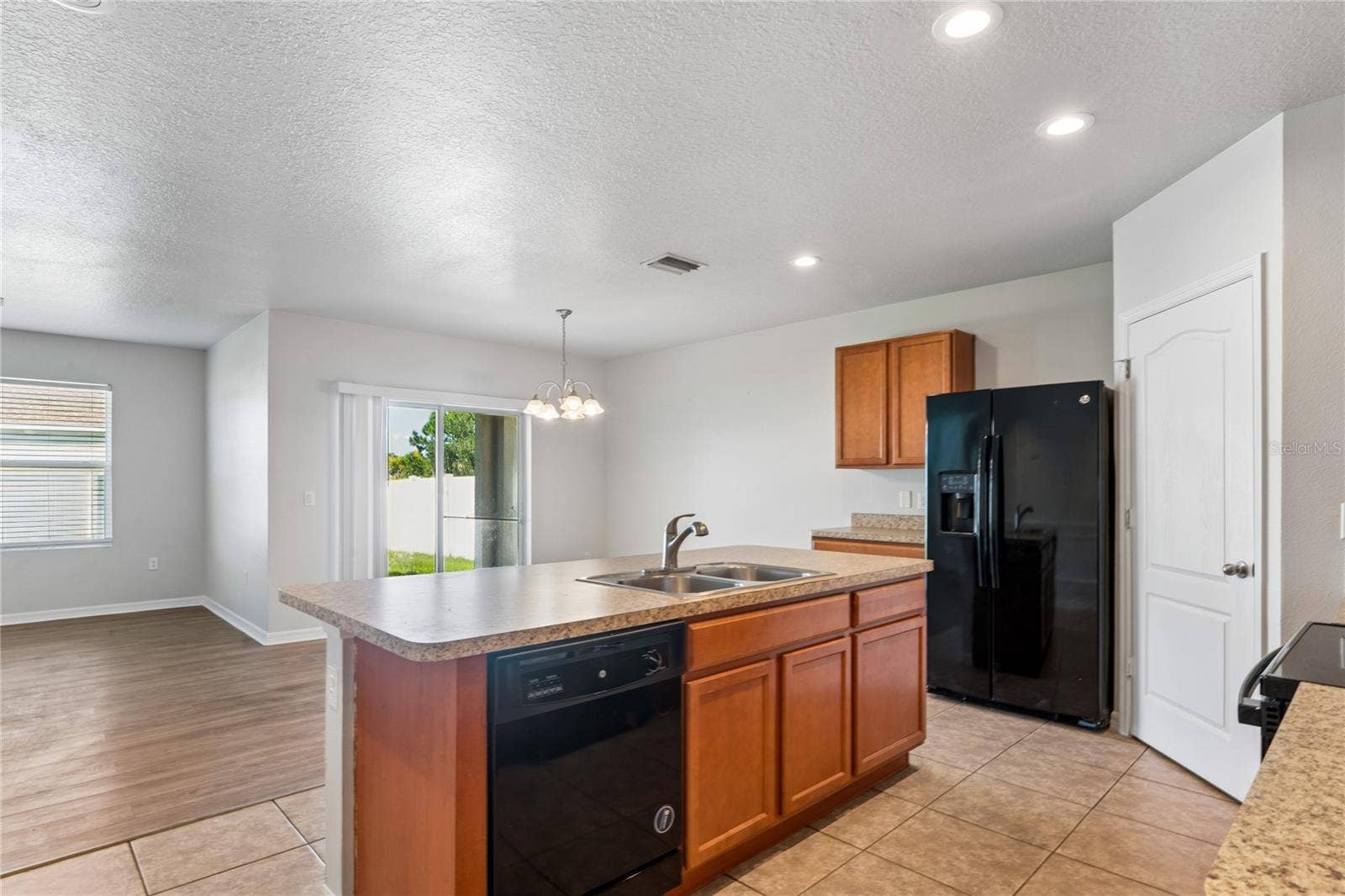 208 LONE DOVE LANE, Bradenton, FL 34212 208 LONE DOVE LANE, Bradenton, FL 34212
