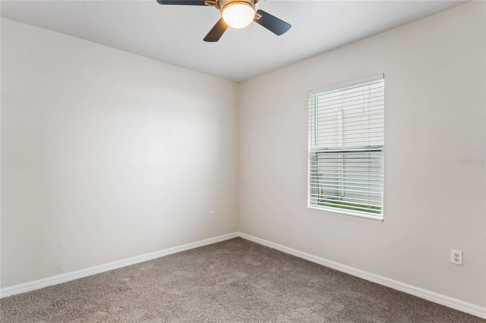 208 LONE DOVE LANE, Bradenton, FL 34212 208 LONE DOVE LANE, Bradenton, FL 34212