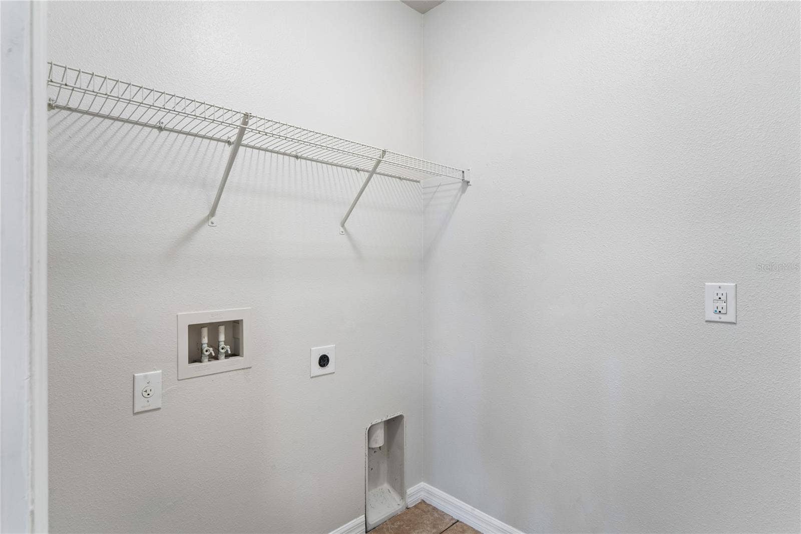 208 LONE DOVE LANE, Bradenton, FL 34212 208 LONE DOVE LANE, Bradenton, FL 34212
