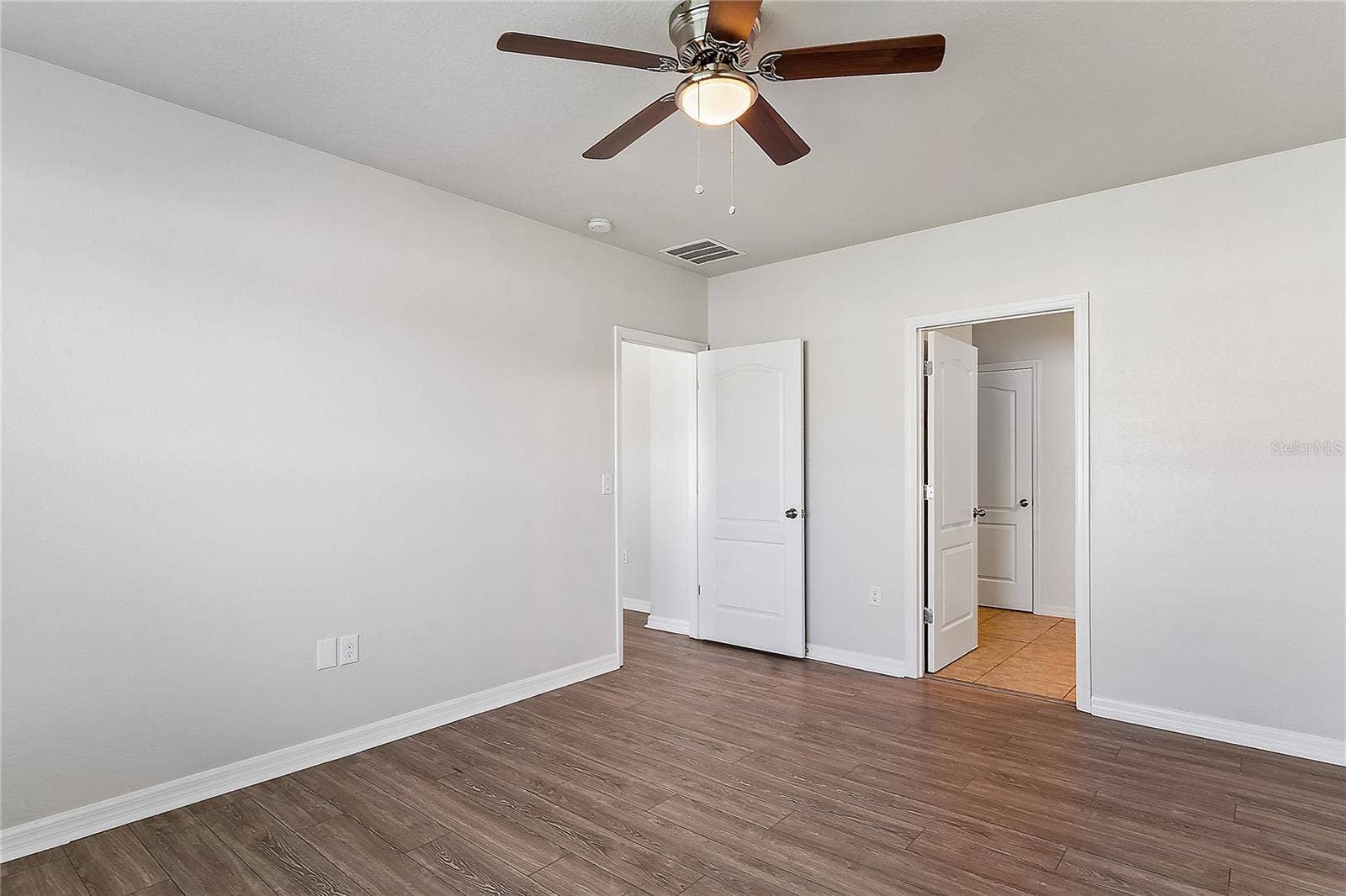 208 LONE DOVE LANE, Bradenton, FL 34212 208 LONE DOVE LANE, Bradenton, FL 34212