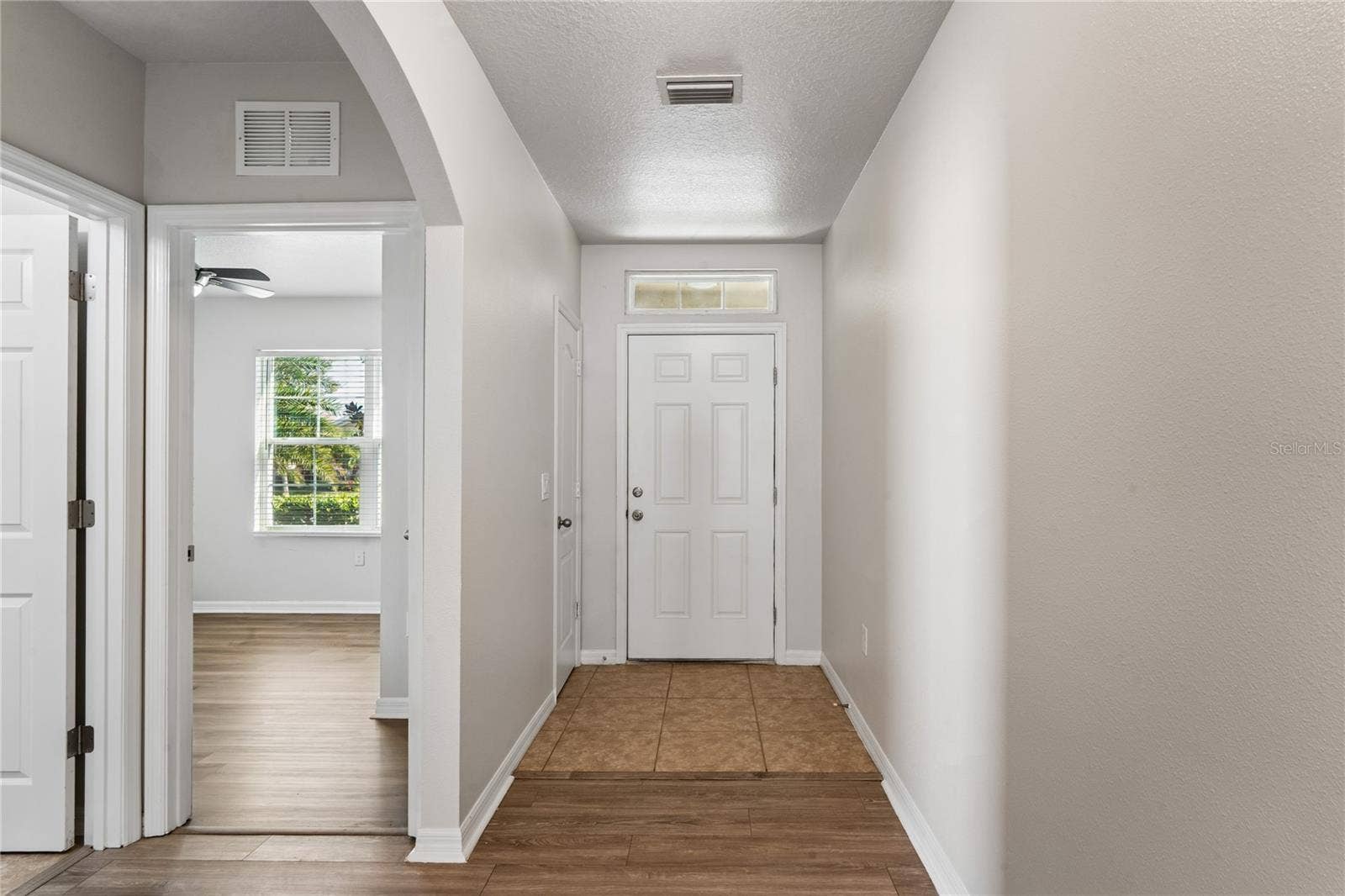 208 LONE DOVE LANE, Bradenton, FL 34212 208 LONE DOVE LANE, Bradenton, FL 34212