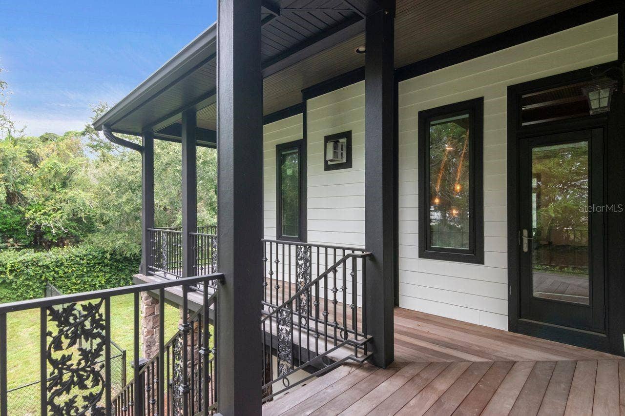 109 OLD OAK LANE, Palm Harbor, FL 34683 109 OLD OAK LANE, Palm Harbor, FL 34683