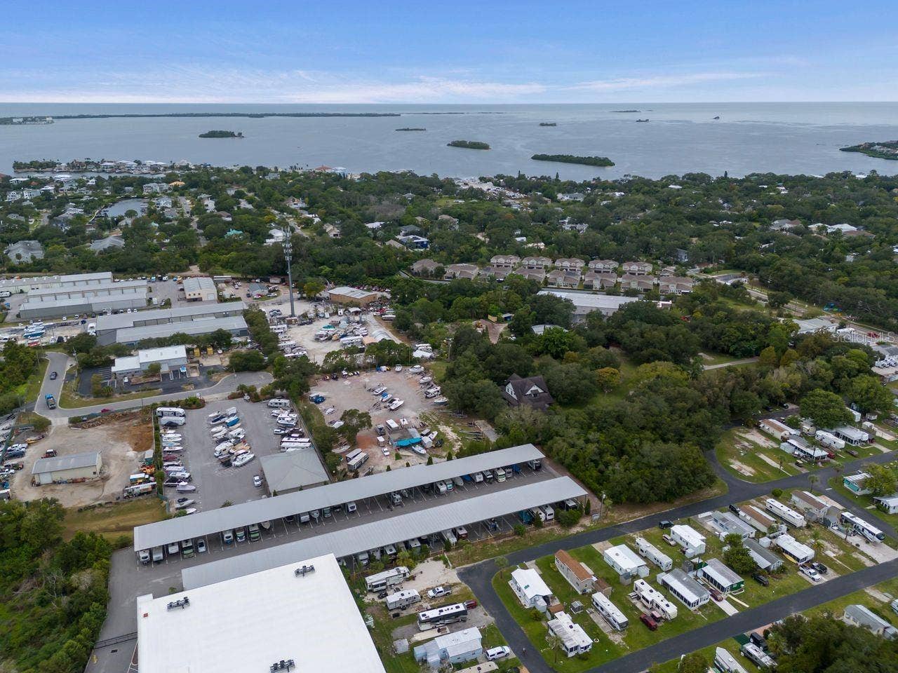 109 OLD OAK LANE, Palm Harbor, FL 34683 109 OLD OAK LANE, Palm Harbor, FL 34683