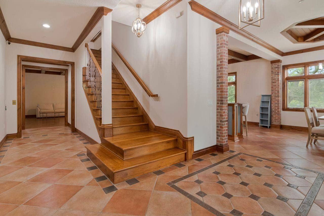 109 OLD OAK LANE, Palm Harbor, FL 34683 Main House