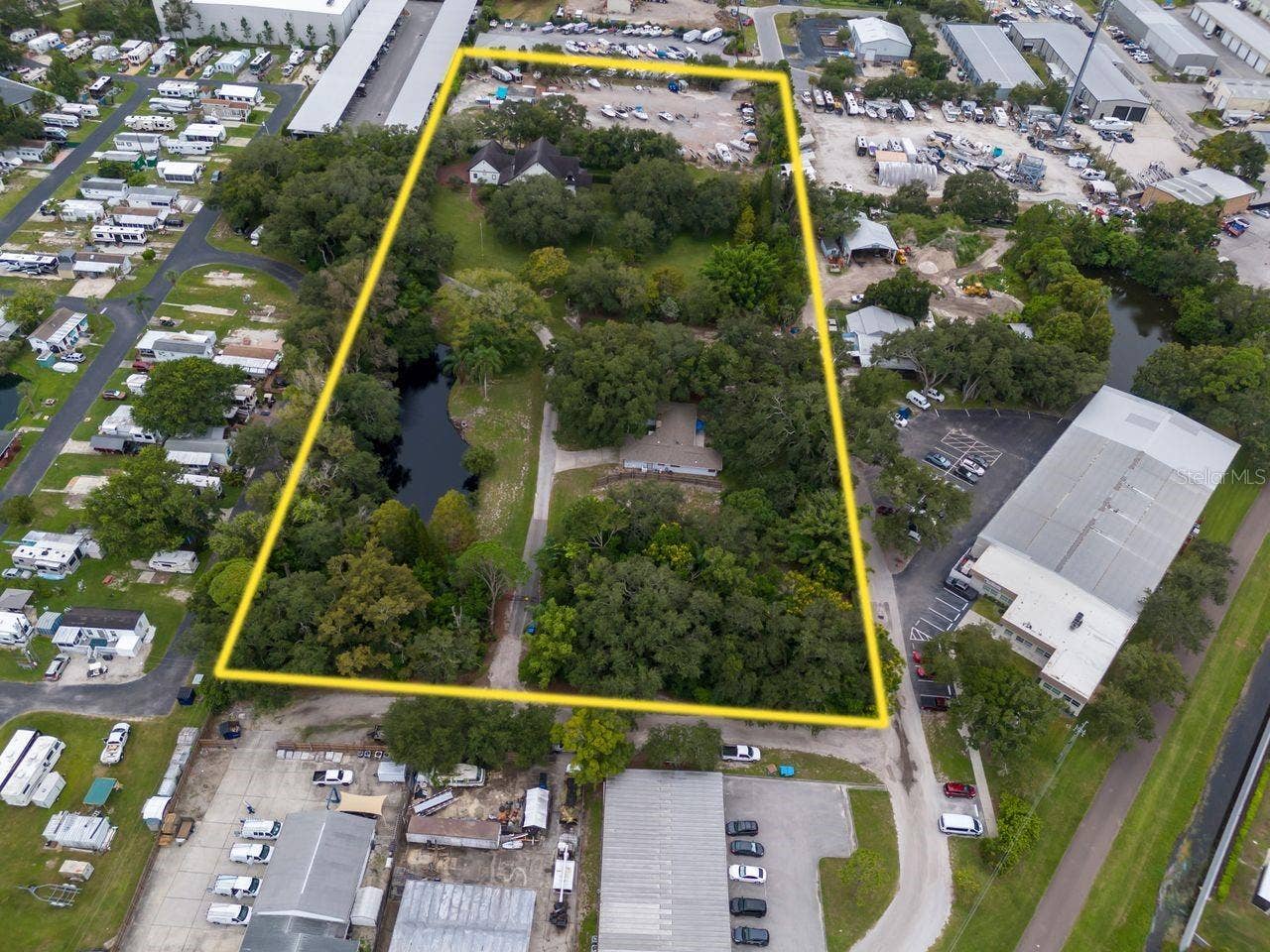 109 OLD OAK LANE, Palm Harbor, FL 34683 Both parcels combined