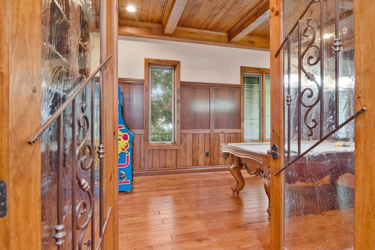 109 OLD OAK LANE, Palm Harbor, FL 34683 Main House