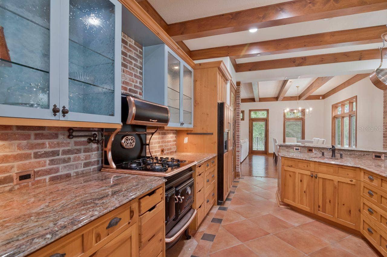109 OLD OAK LANE, Palm Harbor, FL 34683 Main House