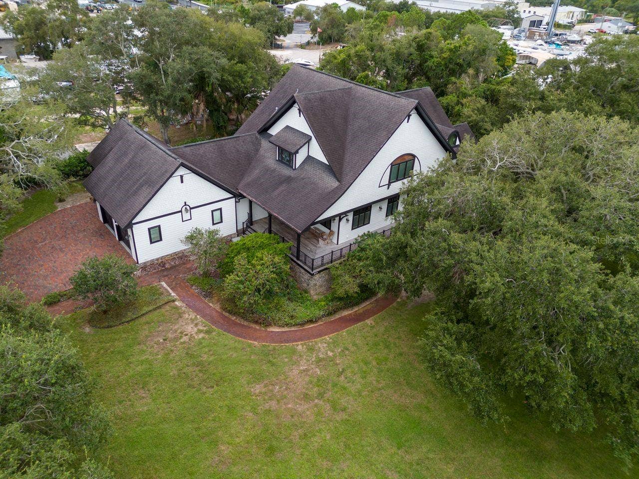 201 OLD OAK LANE, Palm Harbor, FL 34683 201 OLD OAK LANE, Palm Harbor, FL 34683