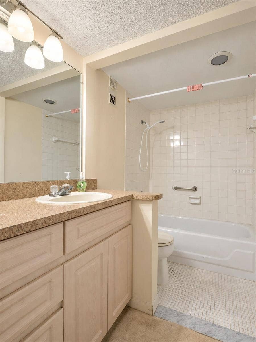 503 WINDRUSH BAY DRIVE, Tarpon Springs, FL 34689 503 WINDRUSH BAY DRIVE, Tarpon Springs, FL 34689