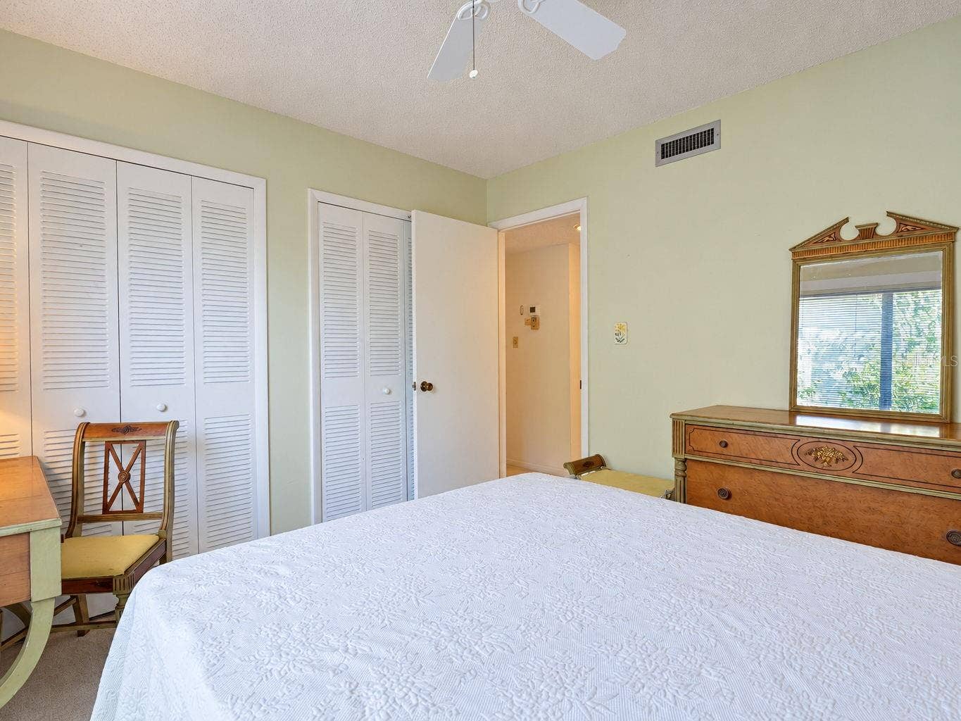 503 WINDRUSH BAY DRIVE, Tarpon Springs, FL 34689 503 WINDRUSH BAY DRIVE, Tarpon Springs, FL 34689