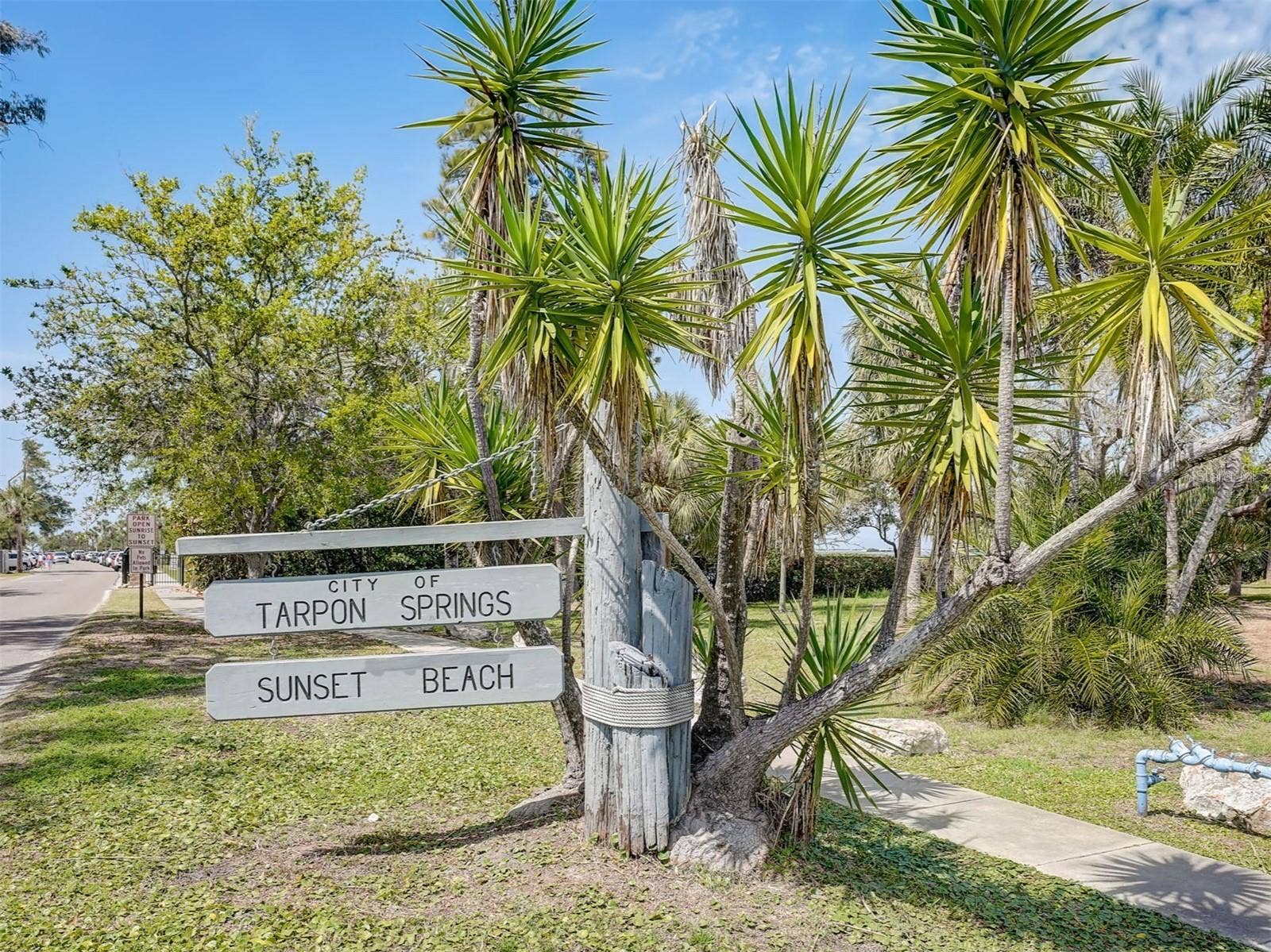 503 WINDRUSH BAY DRIVE, Tarpon Springs, FL 34689 503 WINDRUSH BAY DRIVE, Tarpon Springs, FL 34689