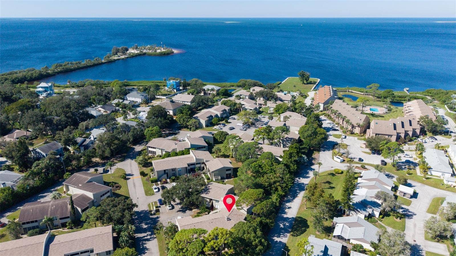 503 WINDRUSH BAY DRIVE, Tarpon Springs, FL 34689 503 WINDRUSH BAY DRIVE, Tarpon Springs, FL 34689