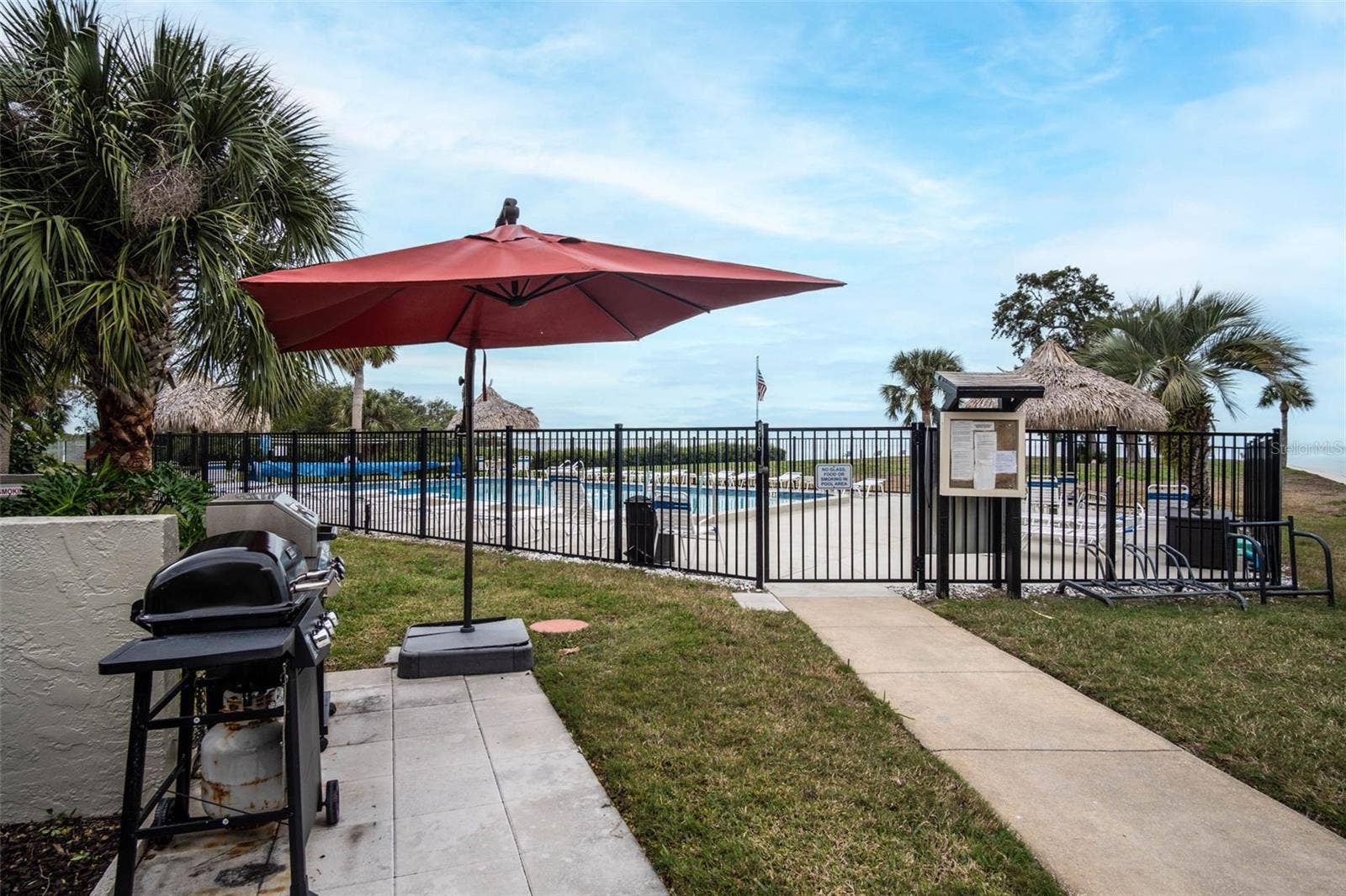 503 WINDRUSH BAY DRIVE, Tarpon Springs, FL 34689 503 WINDRUSH BAY DRIVE, Tarpon Springs, FL 34689