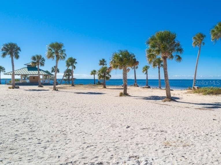 503 WINDRUSH BAY DRIVE, Tarpon Springs, FL 34689 503 WINDRUSH BAY DRIVE, Tarpon Springs, FL 34689