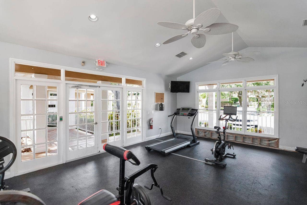 9481 HIGHLAND OAK DR., #514, Tampa, FL 33647 9481 HIGHLAND OAK DR., #514, Tampa, FL 33647
