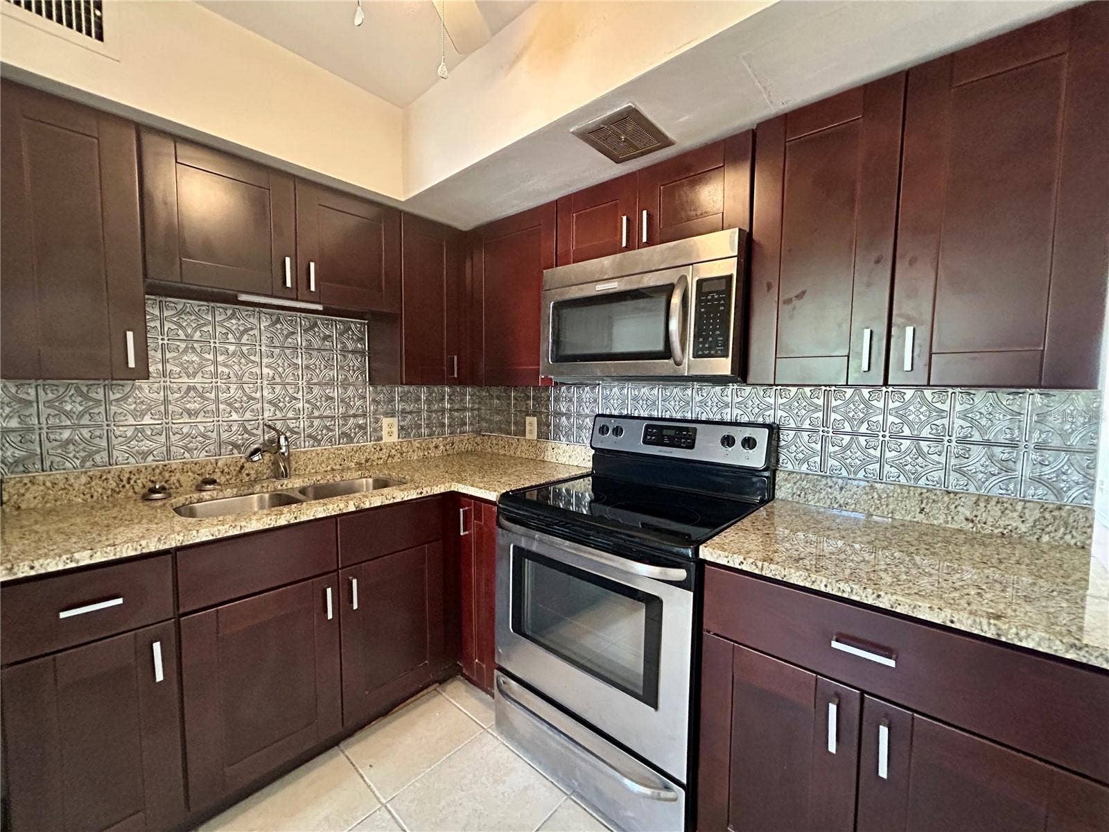 2454 AUSTRALIA WAY E, #38, Clearwater, FL 33763