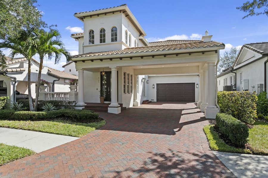 Property photo for 6123 YEATS MANOR DRIVE, Tampa, FL