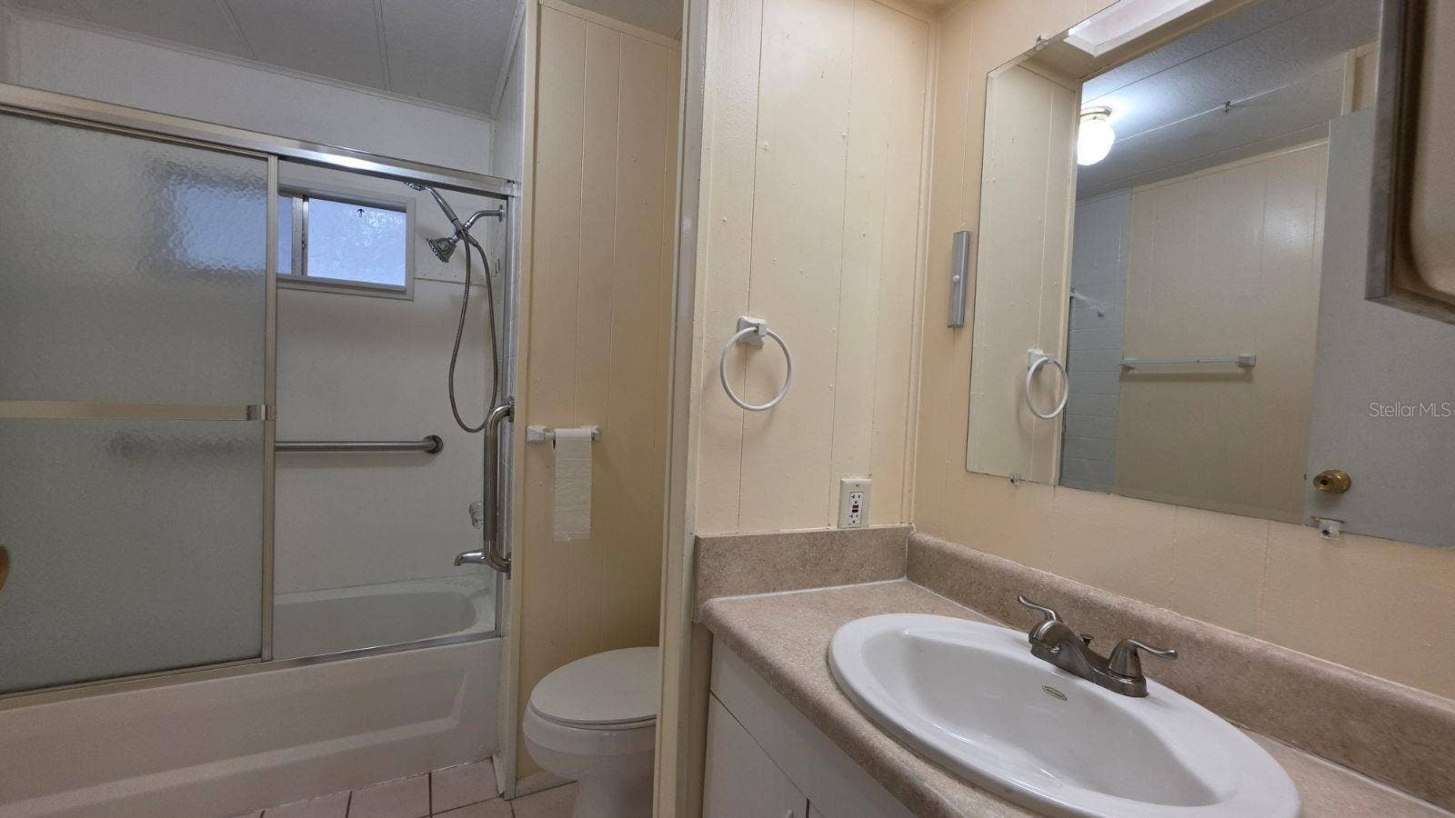 8082 FAIRLANE AVENUE, Brooksville, FL 34613 8082 FAIRLANE AVENUE, Brooksville, FL 34613