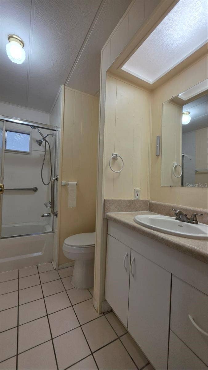 8082 FAIRLANE AVENUE, Brooksville, FL 34613 8082 FAIRLANE AVENUE, Brooksville, FL 34613