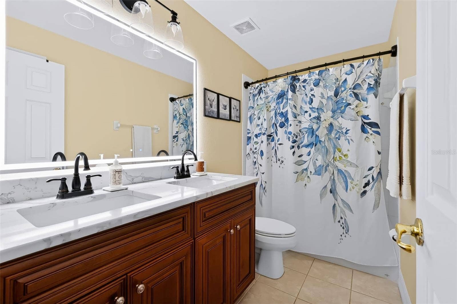 12541 LEATHERLEAF DRIVE, Tampa, FL 33626 12541 LEATHERLEAF DRIVE, Tampa, FL 33626