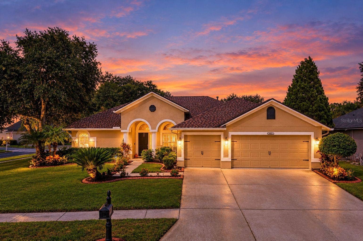 12541 LEATHERLEAF DRIVE, Tampa, FL 33626 12541 LEATHERLEAF DRIVE, Tampa, FL 33626