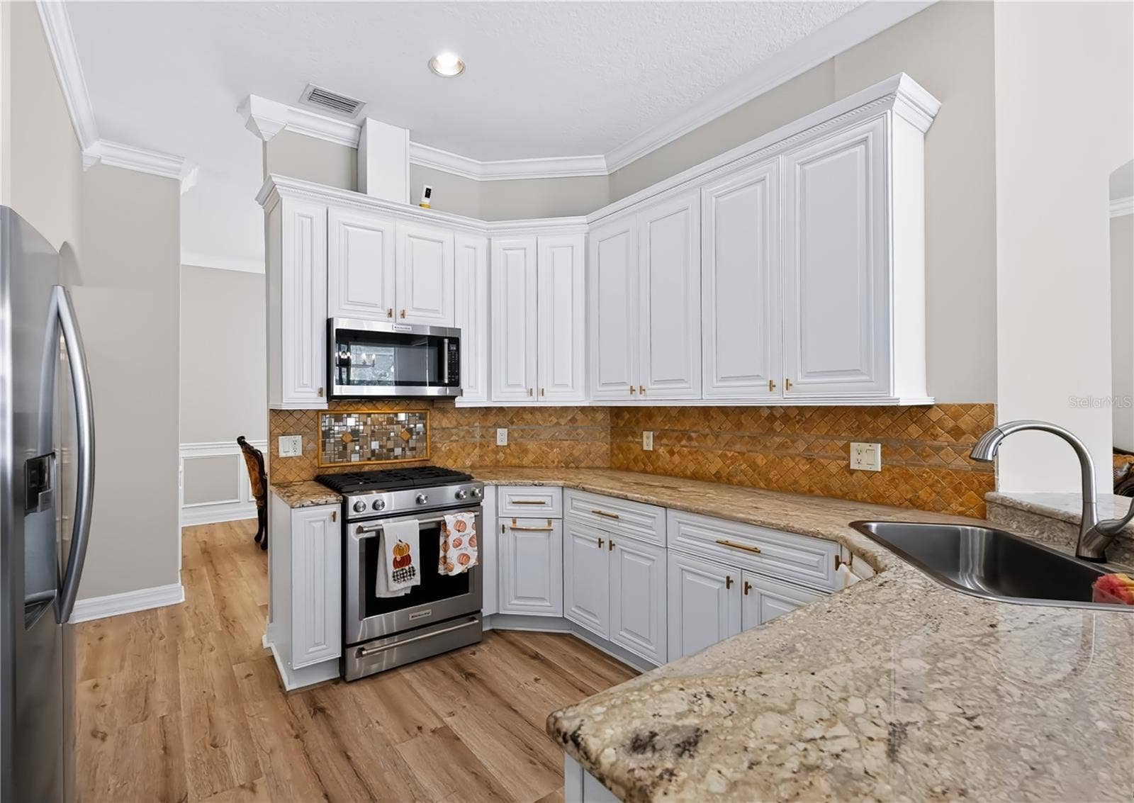 12541 LEATHERLEAF DRIVE, Tampa, FL 33626 12541 LEATHERLEAF DRIVE, Tampa, FL 33626