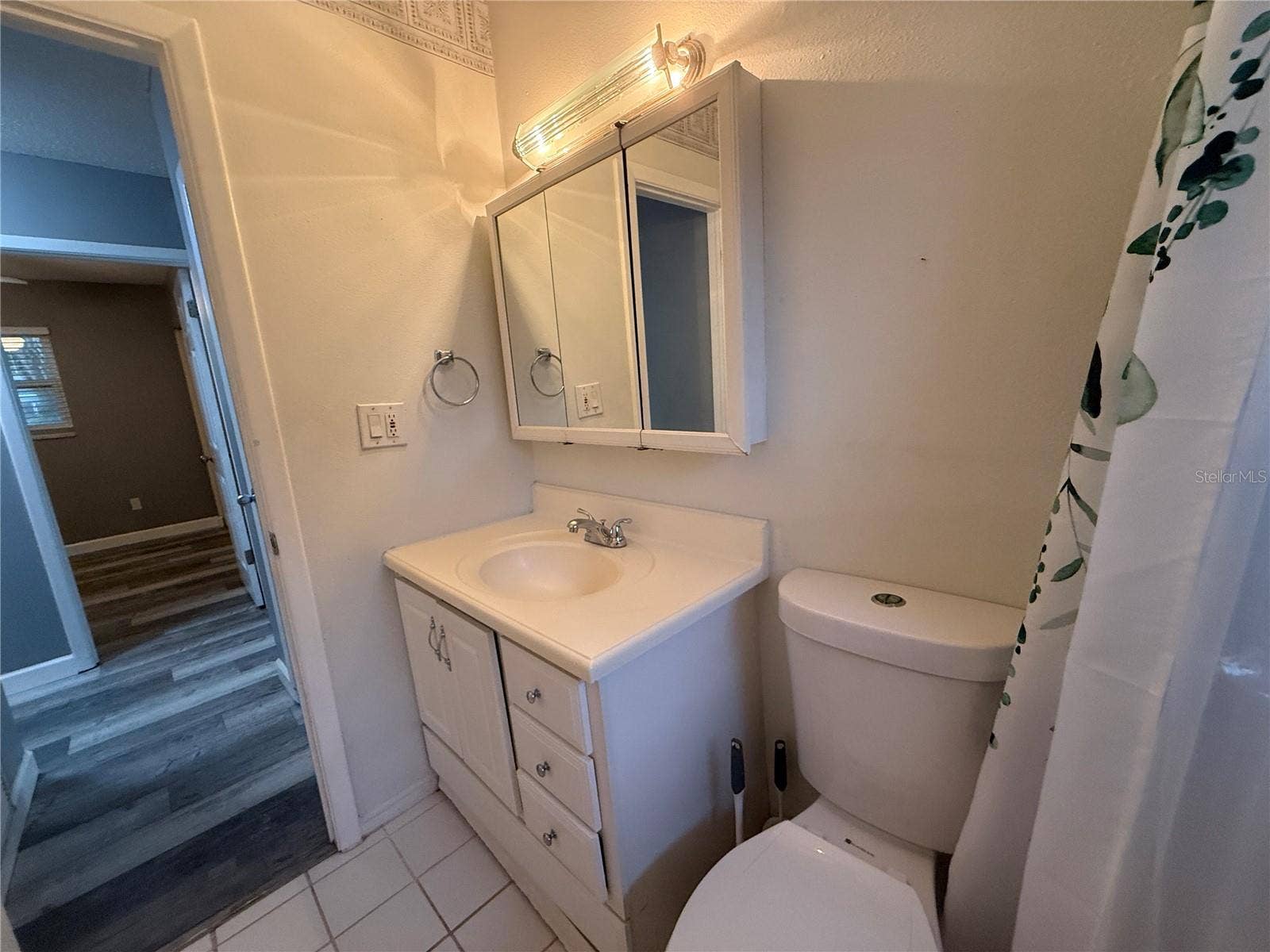 11083 VALENCIA AVENUE, Seminole, FL 33772 Bathroom