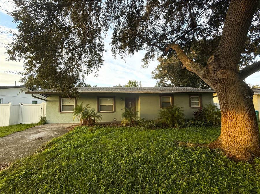 Property photo for 11083 VALENCIA AVENUE, Seminole, FL