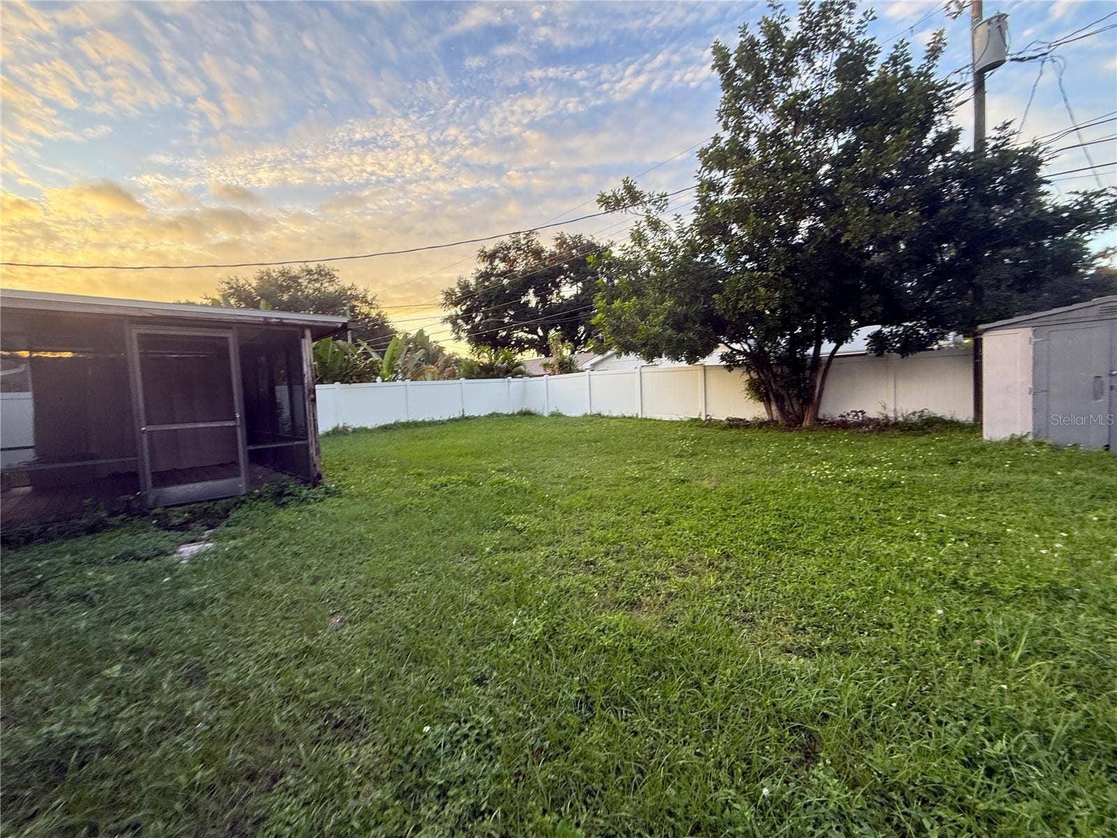 11083 VALENCIA AVENUE, Seminole, FL 33772 Large back yard