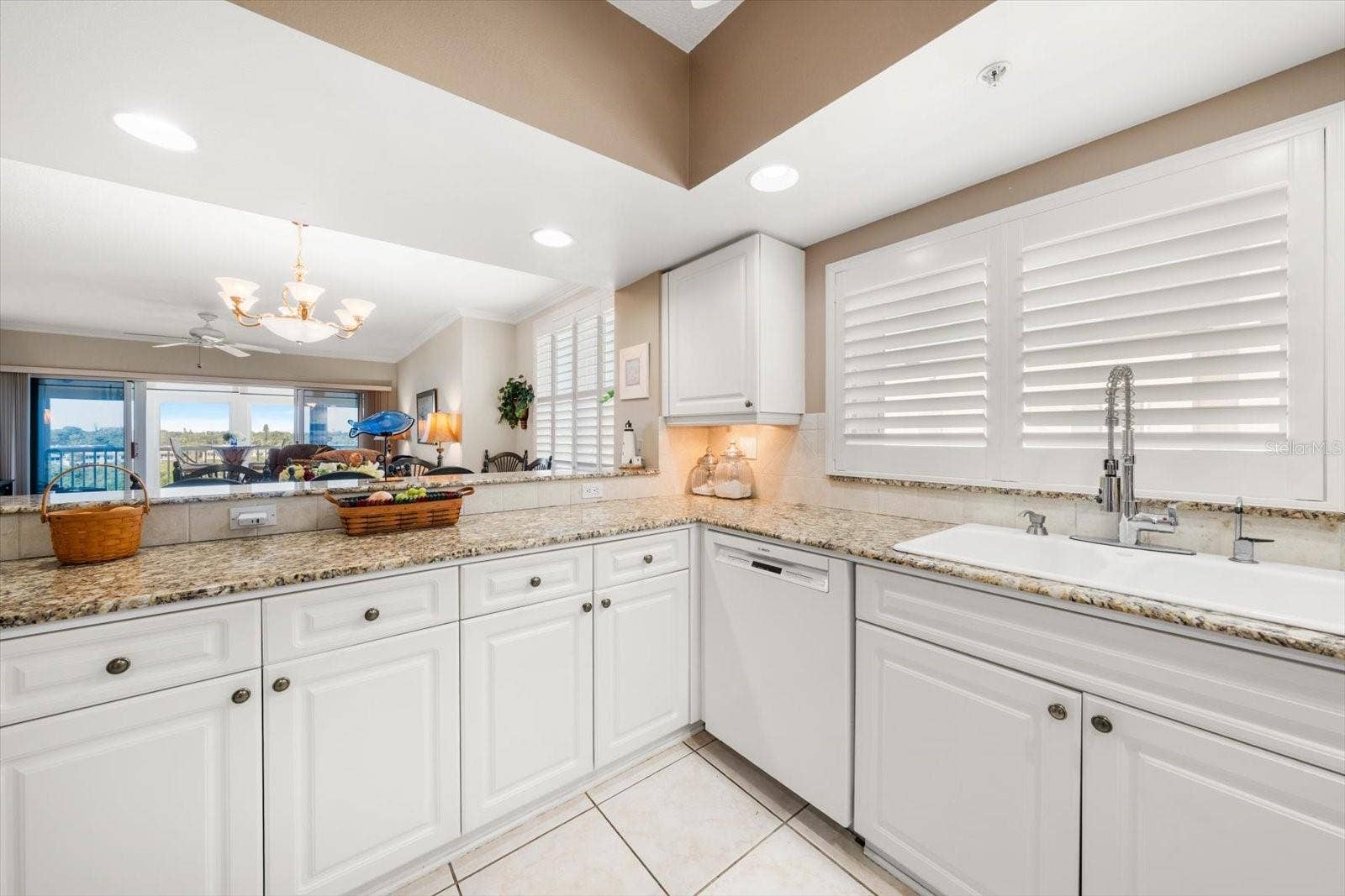 6450 SHORELINE DRIVE, #9506, Seminole, FL 33708